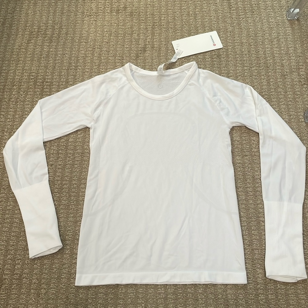 Lululemon Swiftly Tech long sleeve